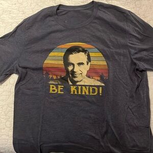 Mr Rogers T, XL